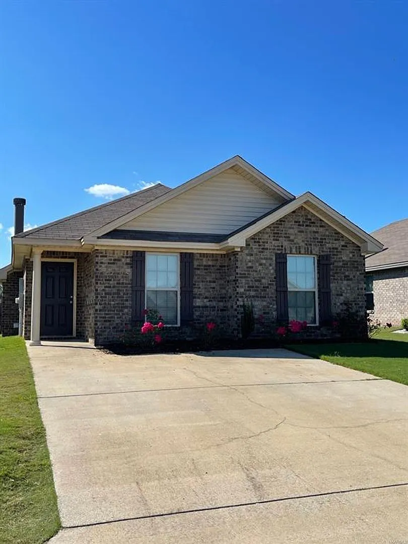 Prattville — Photo 1