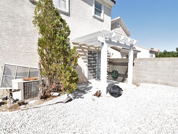 3rd image of 1401 Bow Creek Ct