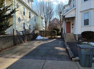 185 Robbins St #2, Waltham, MA 02453