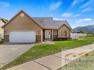 2126 N Pebble Brook Dr, Pleasant View, UT 84404