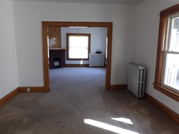 4th image of 337 N Broadway Ave