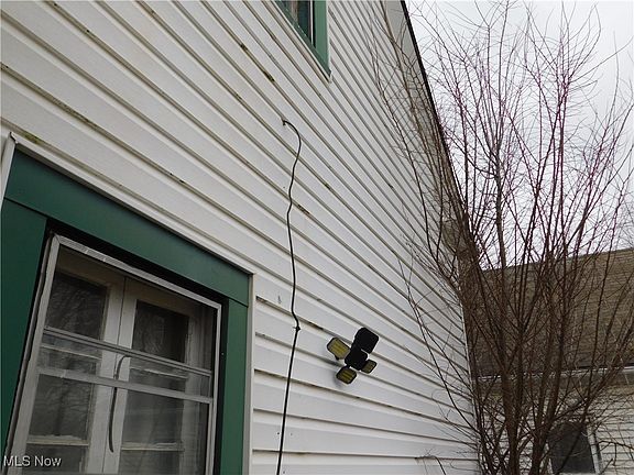 5th image of 5708 Fullerton Ave