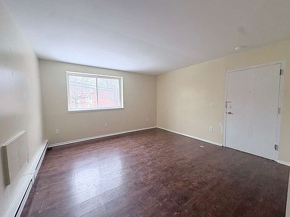 2nd image of 172 Fountain St #2J1