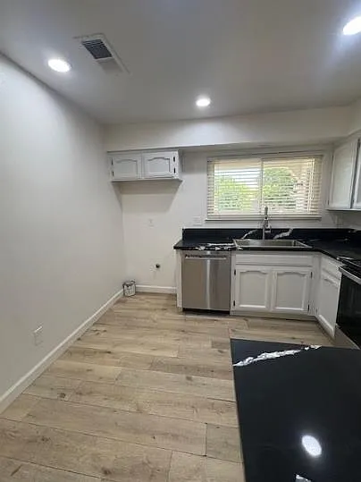 1508 Ashcroft Ave — Photo 4