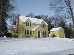 25 Birchwood Pl, Delmar, NY 12054