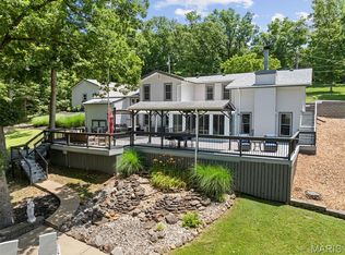 5876 N Lakeshore Dr, Hillsboro, MO 63050