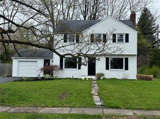 415 Kimberly Dr, Rochester, NY 14610
