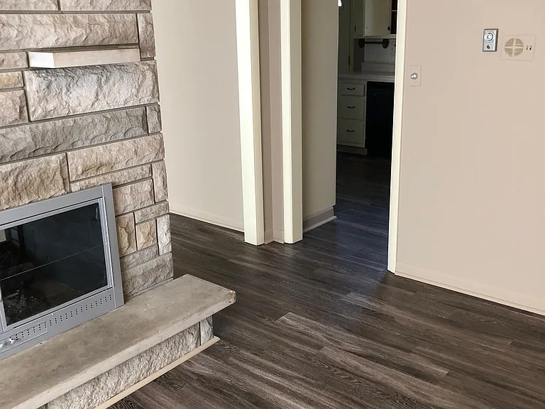 6916 Penrose Dr — Photo 3