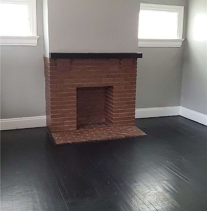 2nd image of 2040 Eastview Ave