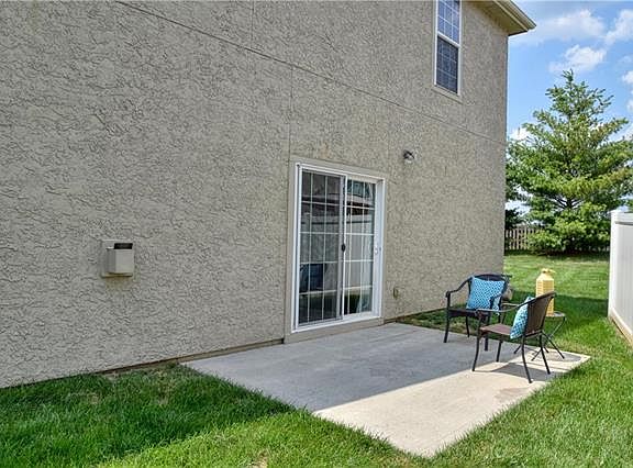 3rd image of 15730 W 61st St