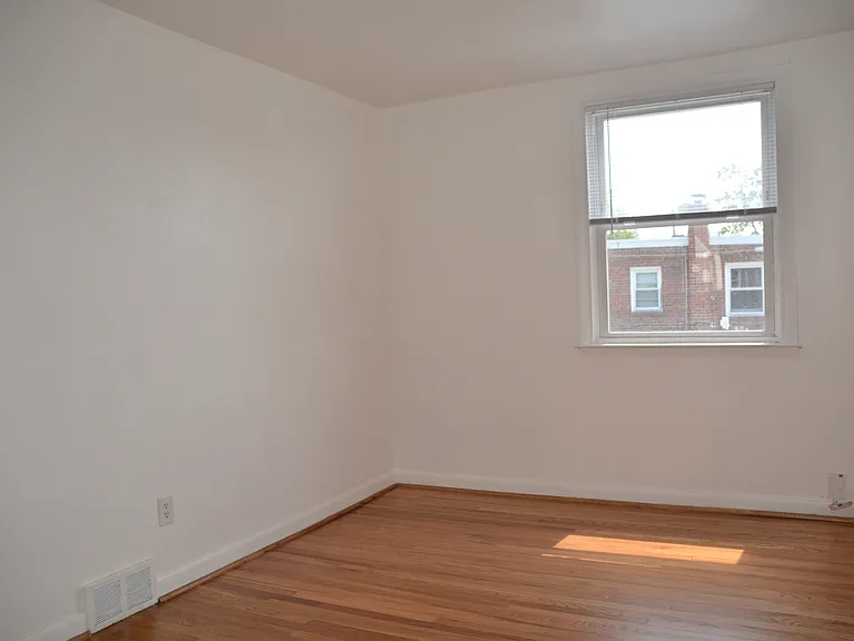 1714 Loney St #2 — Photo 15