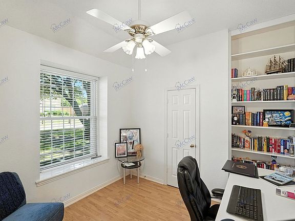 4th image of 4316 Lavaca Dr
