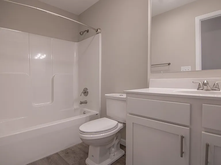 101 Missouri Ct — Photo 10