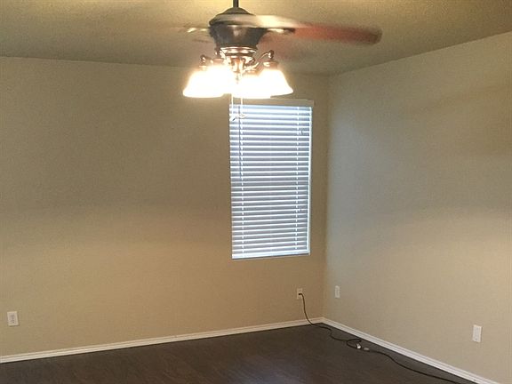 3rd image of 5121 Prestwick Dr