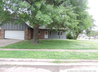 2717 S 98th Ave E, Tulsa, OK 74129