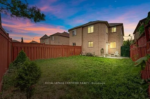 3843 Coachman Cir — Photo 8