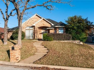 7312 Red Oak Dr, North Richland Hills, TX 76182