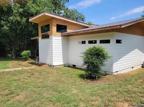 6326 State Highway 79, Scottsboro, AL 35769