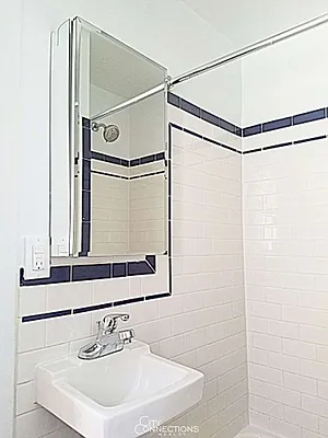 Rented by City Connections Realty | media 20