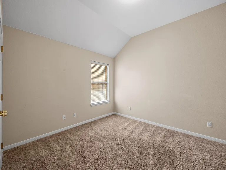 3808 Noe Ln — Photo 23