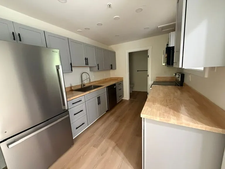 41 Highland Ave — Photo 1
