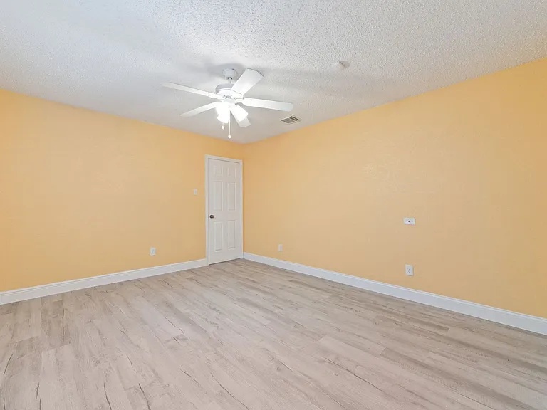11610 Grapewood Dr — Photo 14