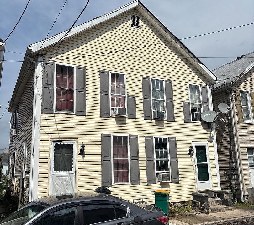 1st image of 257259 Martin Ave