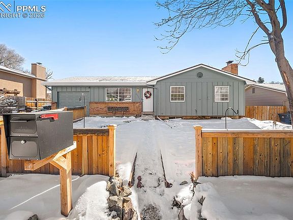 2nd image of 4605 S Sleepy Hollow Cir