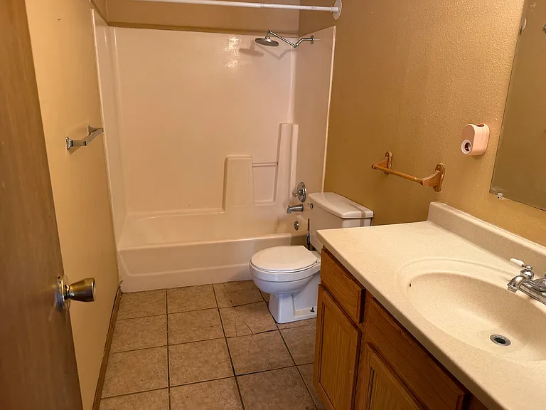 125 S Saint Louis Ave #125 — Photo 11