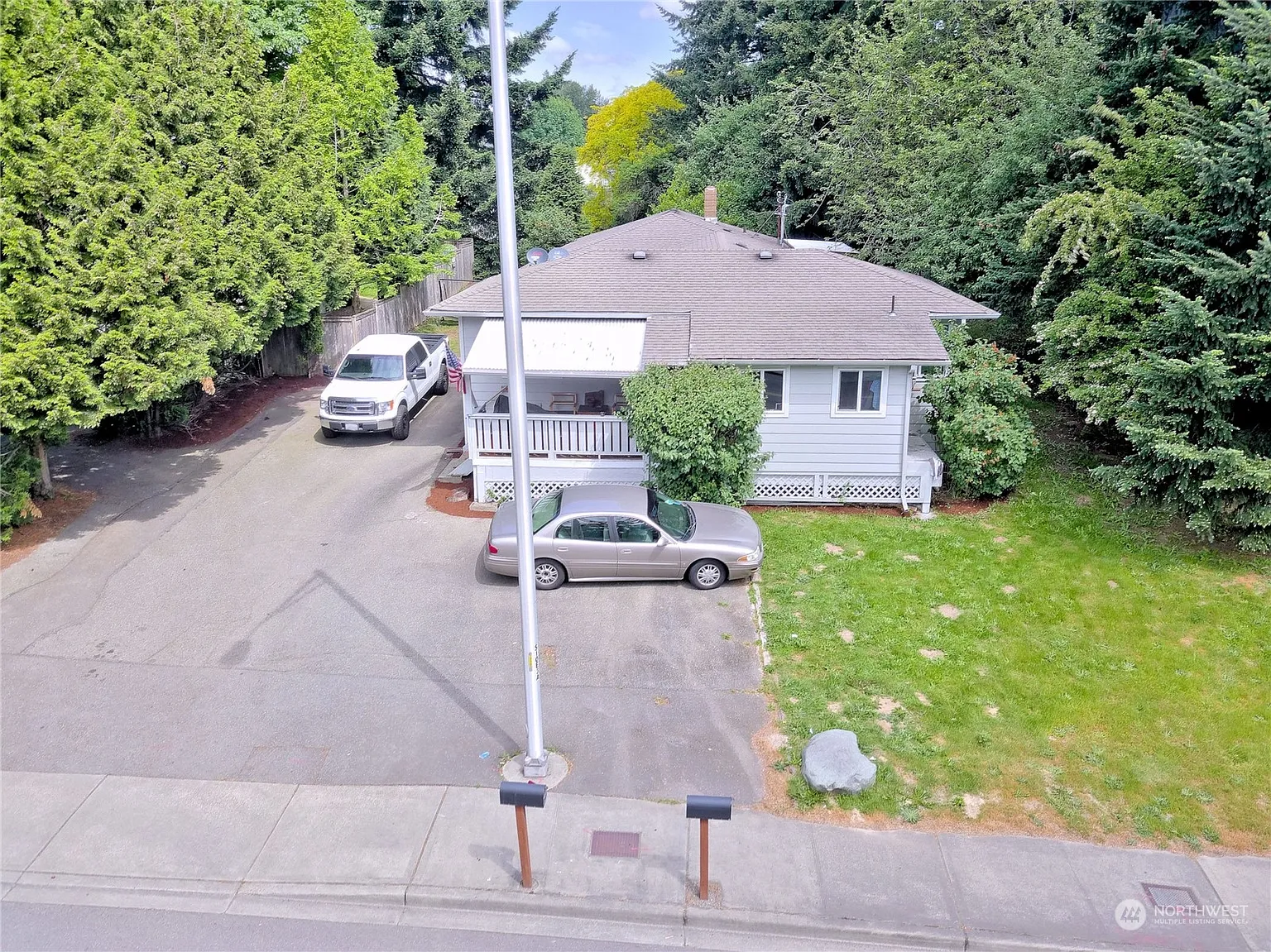 4210 Southcenter Boulevard photo 1