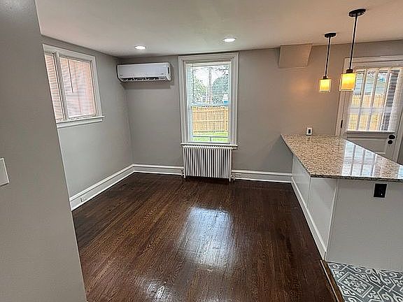 5th image of 309 N Reservoir St