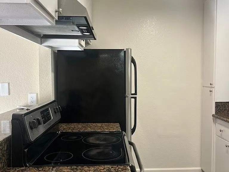Villa Hermosa Apartments — Photo 38