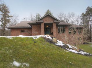 4888 Cannon Woods Ct NE, Belmont, MI