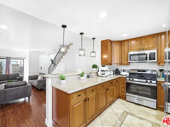 822 Victor Ave APT 20, Inglewood, CA 90302