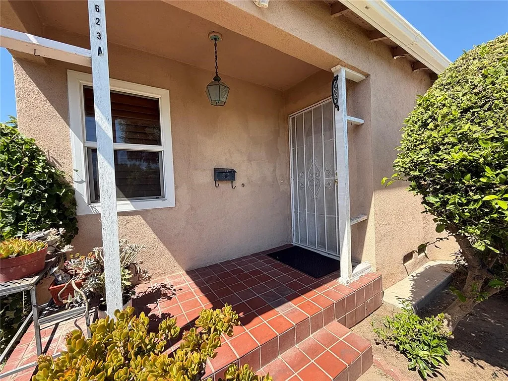 2 bed, 956 sqft, $2,800 — Photo 2