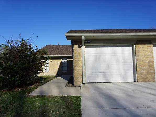 1915 Normal Park Dr #A, Huntsville, TX 77340