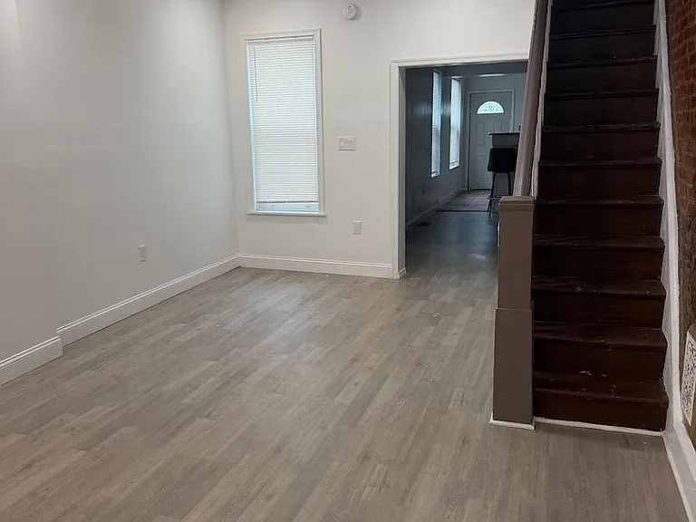 940 N 12th St — Photo 3