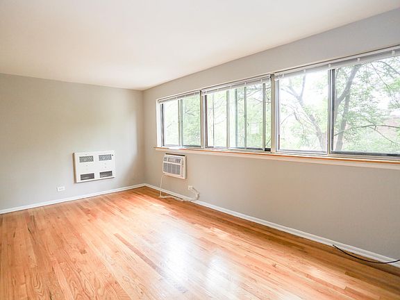 3rd image of 3390 W Hollywood Ave #2E