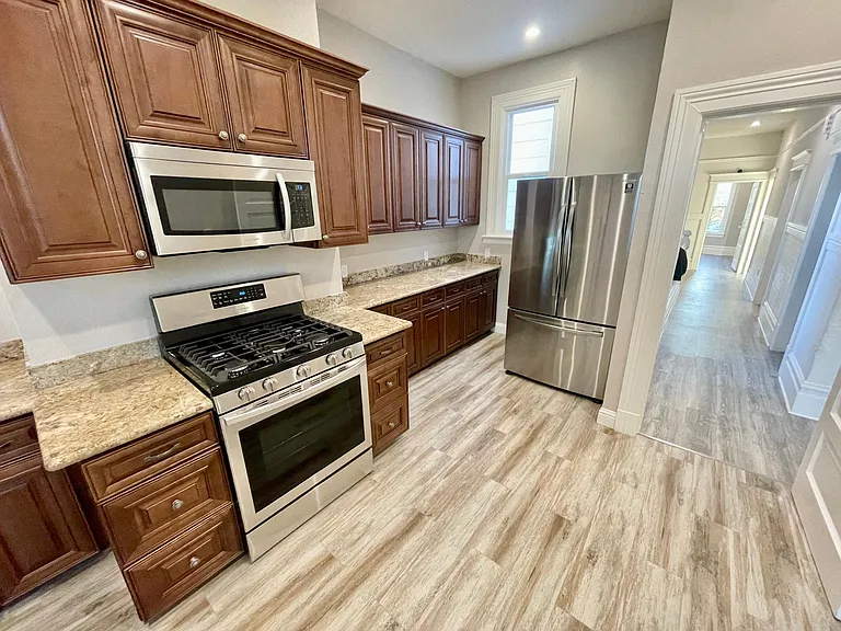 2554 Bryant St #2554 — Photo 35