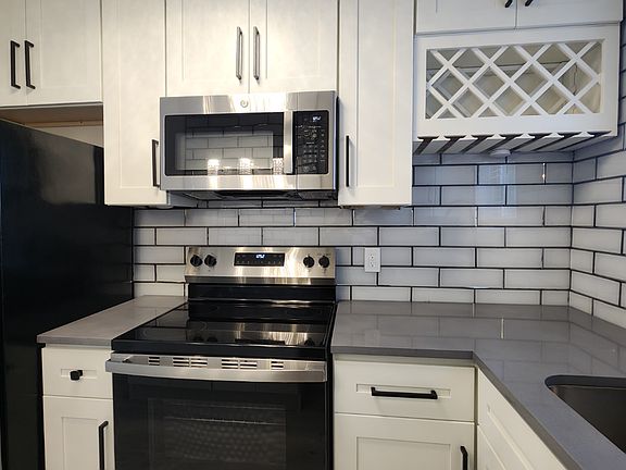 5th image of 7556 Byron Pl #4032a9a51