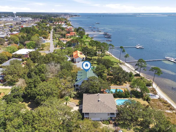 8127 Pompano St, Navarre, FL 32566