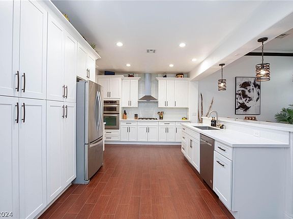 5th image of 10013 Summer Oak Ln Unit 102