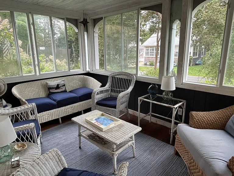 42 Fairview Rd — Photo 2