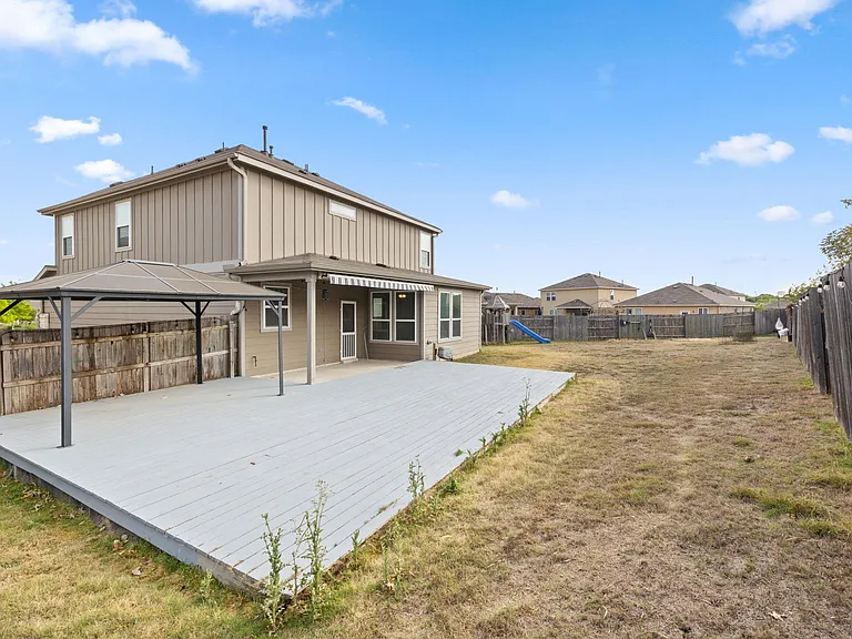138 Fern Dr — Photo 40