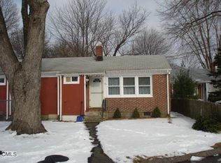 24 Bullard Ct, Stratford, CT 06614