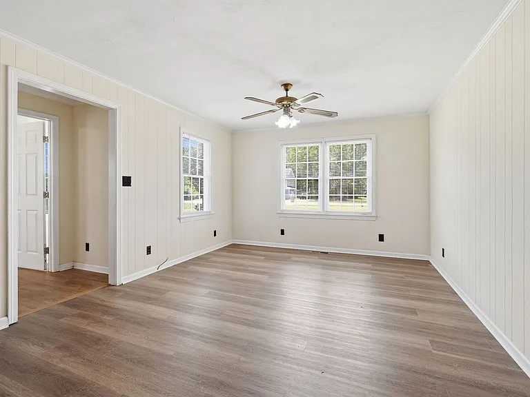 524 Benefit Rd — Photo 9