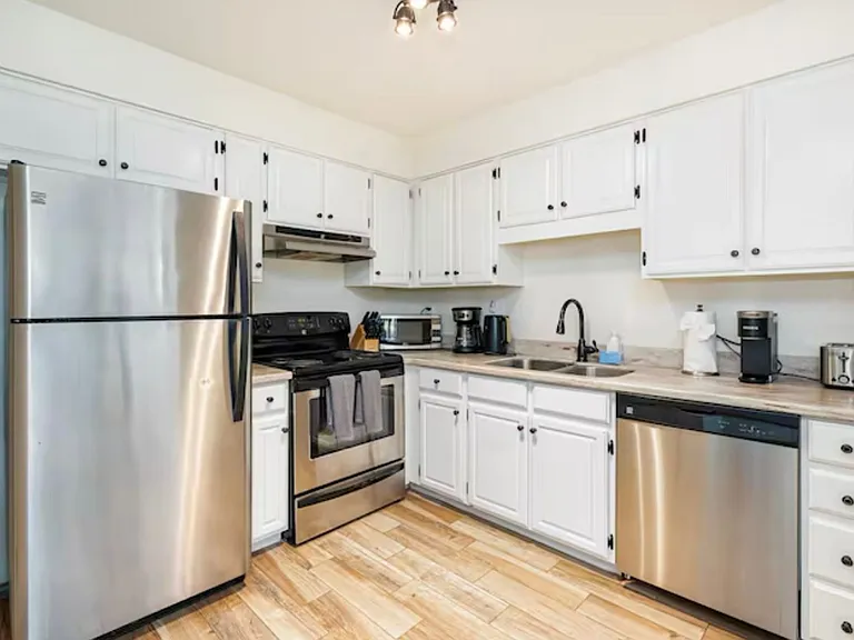 2645 E Valley View Rd #9117 — Photo 6