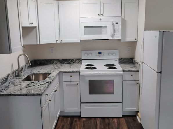 261 Pine St APT 42