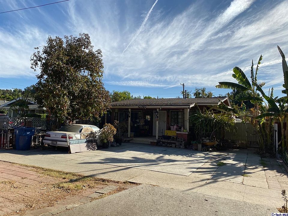 1st image of 2060 Yosemite Dr