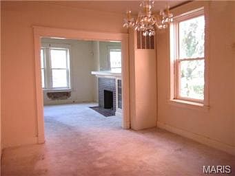 4th image of 4475 Margaretta Ave